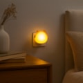 Luz Noturna Led Bloom 0,6W 3000K 6Lm Amarela Bivolt Eletrorastro